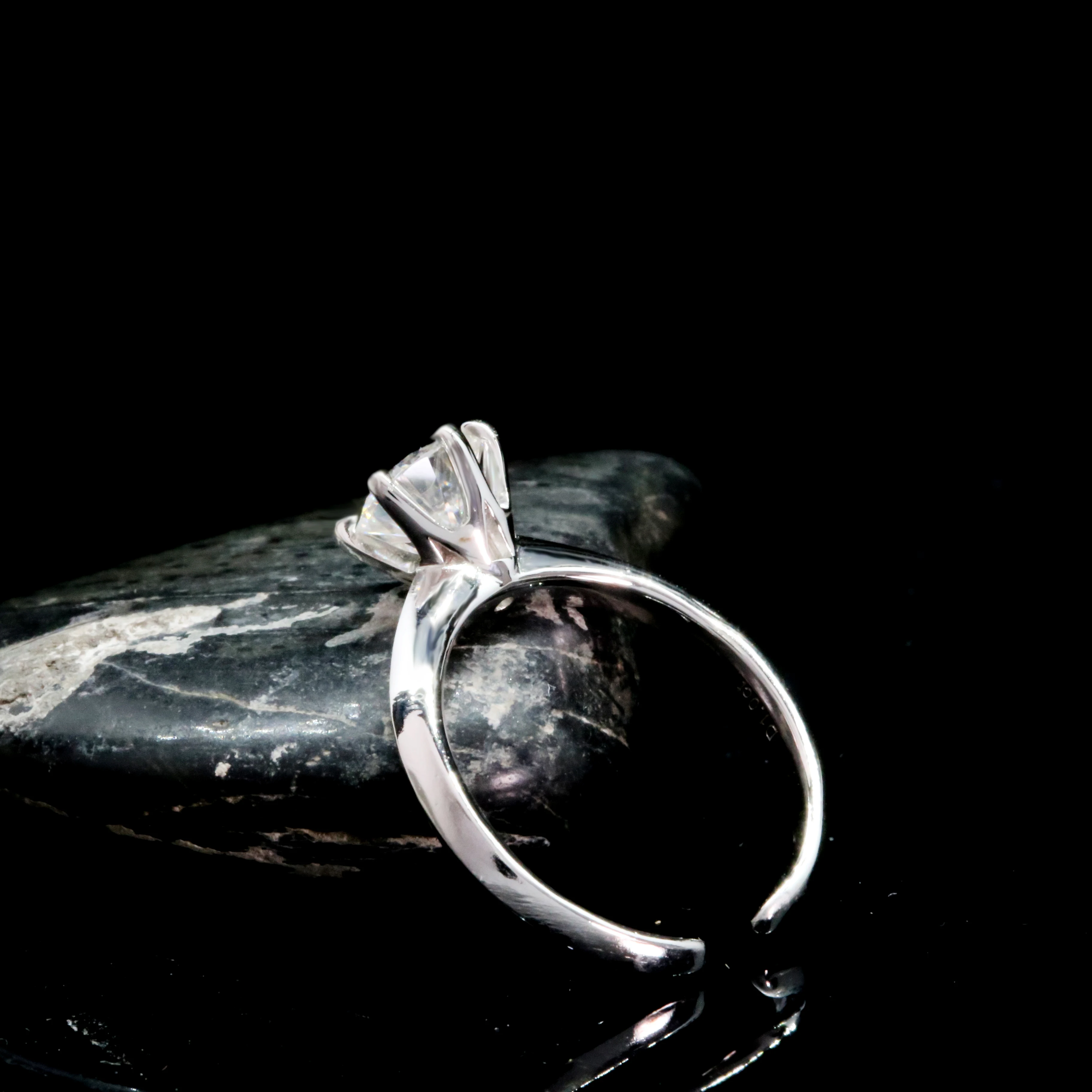 Кольцо с муассанитом из белого золота 6 5 карат мм зубцов|Кольца| |