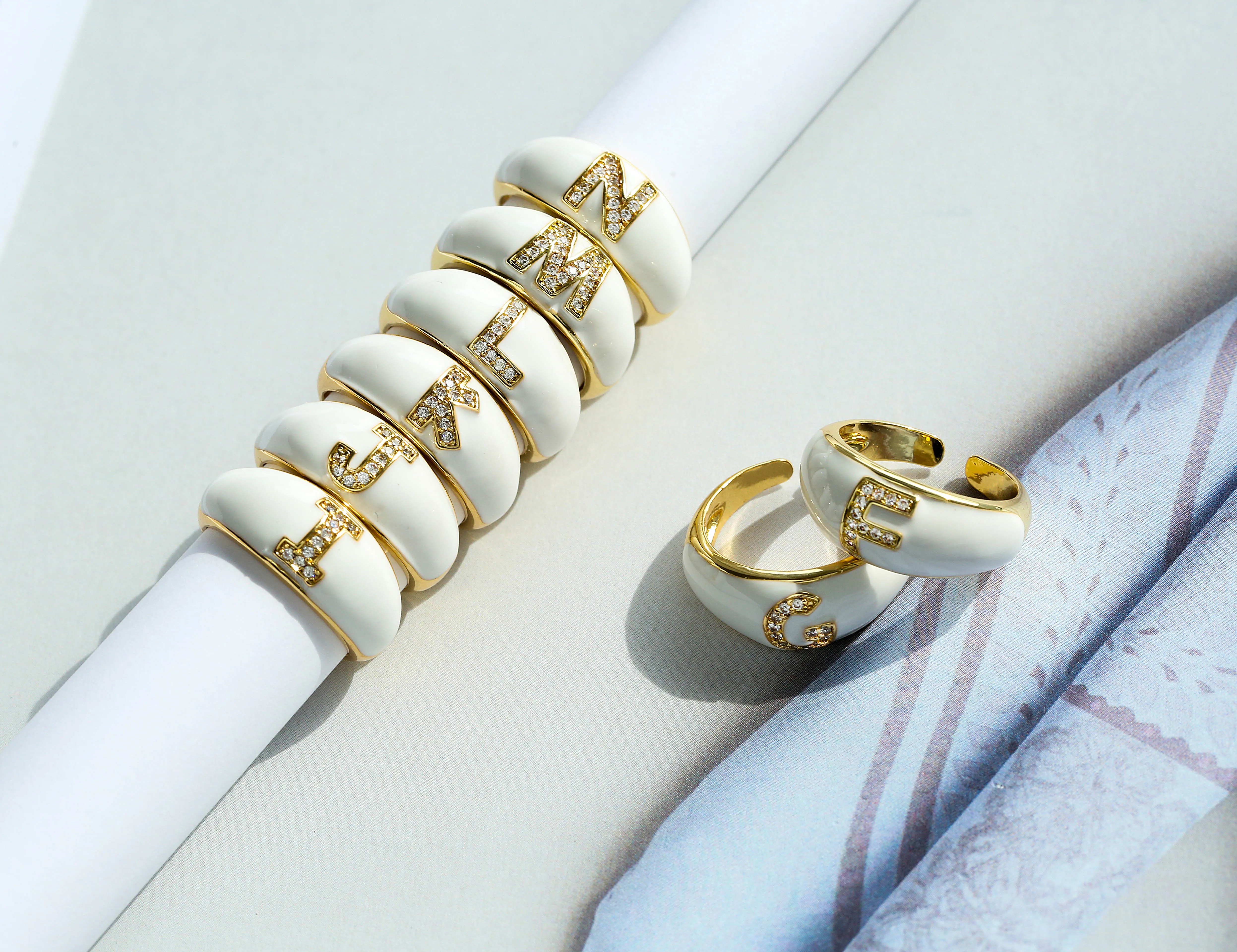 

New Fashion Enamal CZ Initials Alphabet Diy Name Rings For Women Classic Jewelry Engagement Letter Rings
