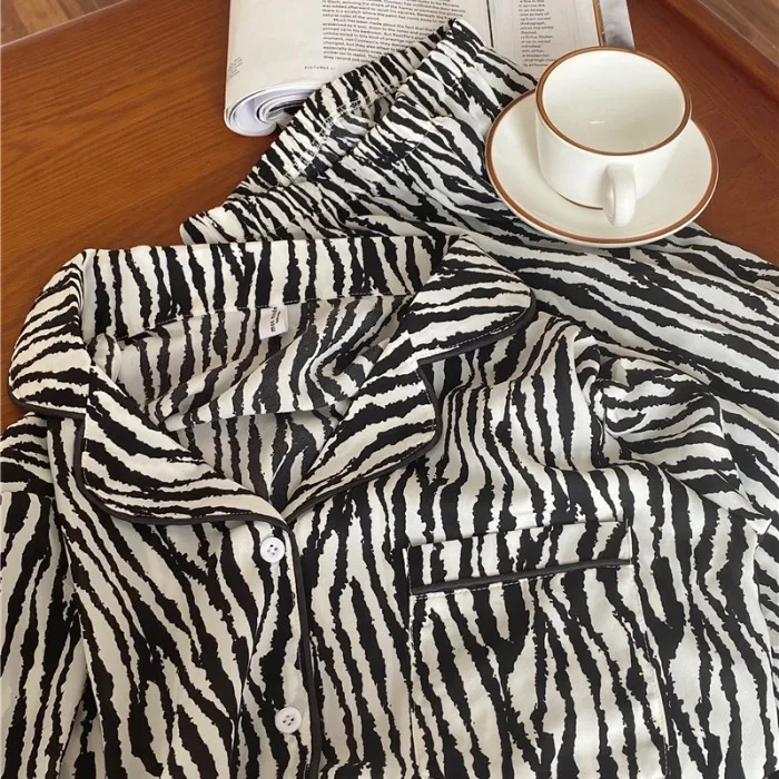 

CAIYIER Women Love Heart Print Pink Leopard Pajamas Set Female Zebra Long Sleeve Sleepwear Cardigan Girls Winter Loose Home Wear