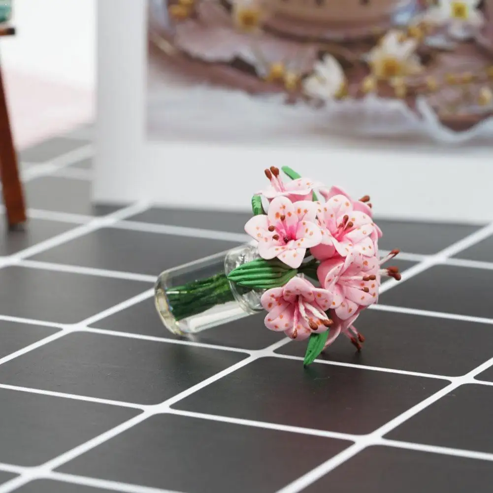 

1:12 Doll House Accessories Mini Lily Flower Model Floral Toy Vase Toy Decoration Bedroom House Scene Model Lily H1U0