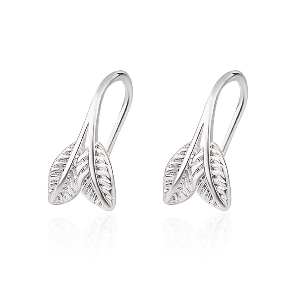 

Fashion Korean Silver Plated Stud Earrings Simple Leaf for Women Students Girl Gift Party Jewelry Hook Earrings DA1