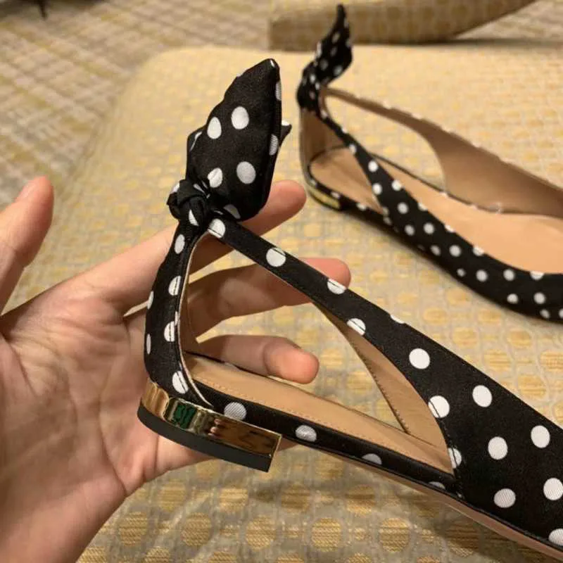 Женские туфли лодочки из флока с острым носком и боковым вырезом кроличьими