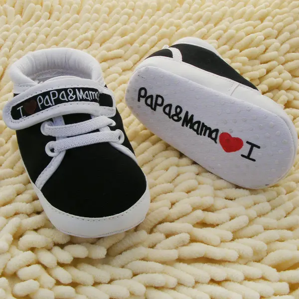 Обувь для новорожденных; обувь для новорожденных с надписью «I Love PaPa& MaMa»; обувь для малышей с мягкой подошвой в форме сердца; обувь для первых шагов 0-18 м