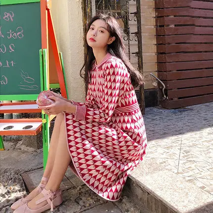 Женское винтажное трикотажное платье миди с красным сердечком Элегантное