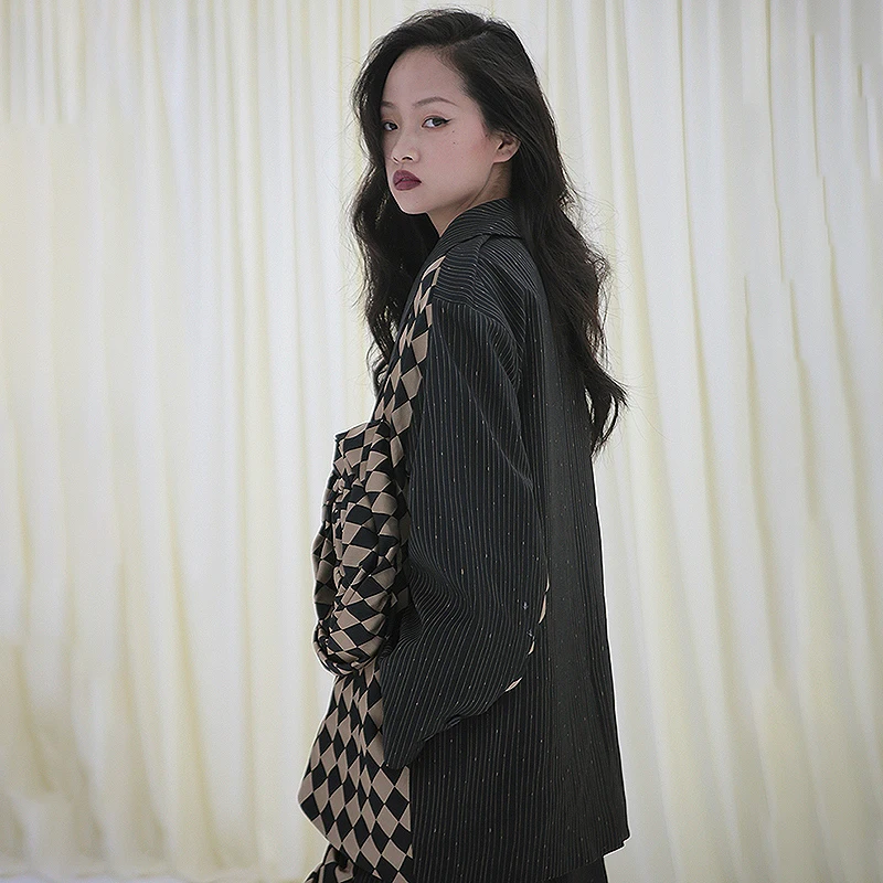 Блейзер TWOTWINSTYLE с длинным рукавом в стиле пэчворк|Женские пиджаки| |