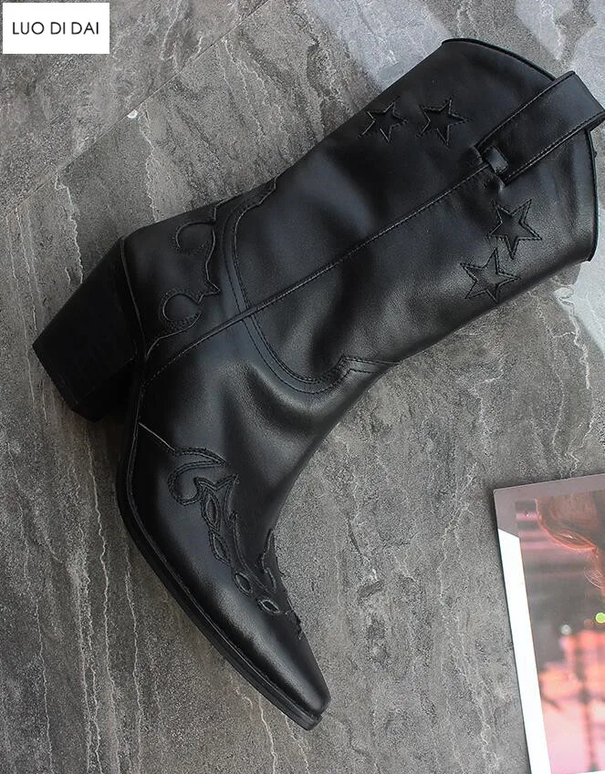 Женские ботильоны на массивном каблуке разноцветные вечерние с острым носком