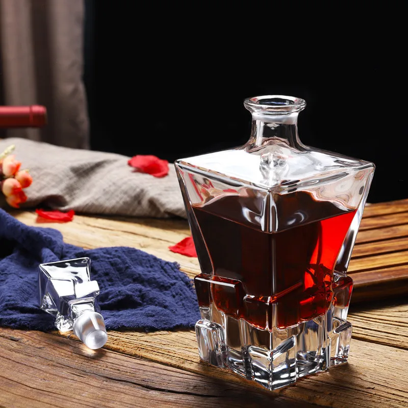 

Lead-free crystal decanter Set Foreign wine glass whisky glass set Creative wine bottle
