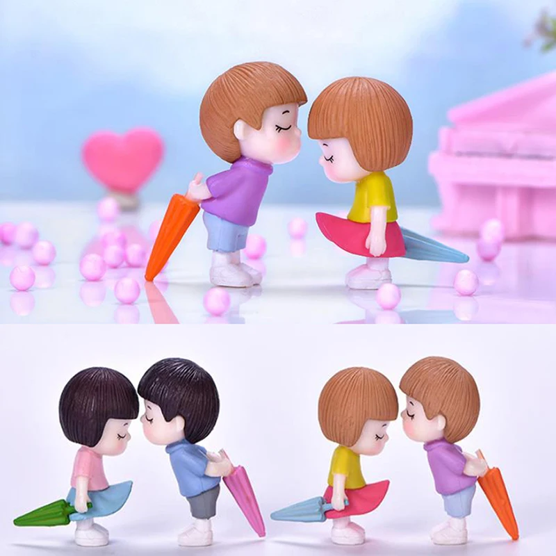 

2pcs/set Sweety Lovers Couple Figurine Miniature Fairy Garden Gnome Moss Terrariums Resin Crafts Home Decoration 3 Styles