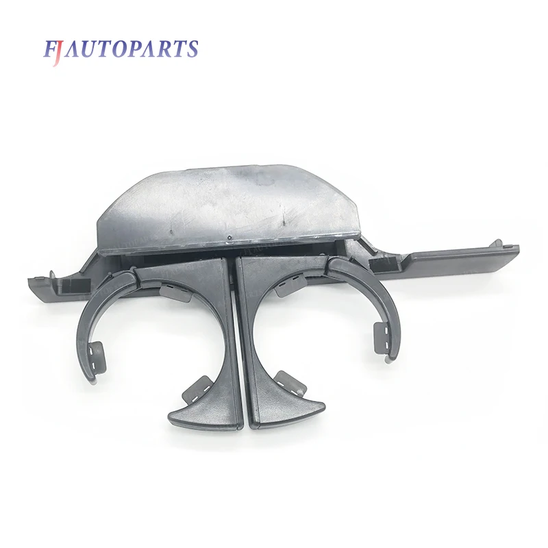 Передний держатель для напитков подстаканник BMW 5 серии E39 (96-04) RHD 51168190206 |