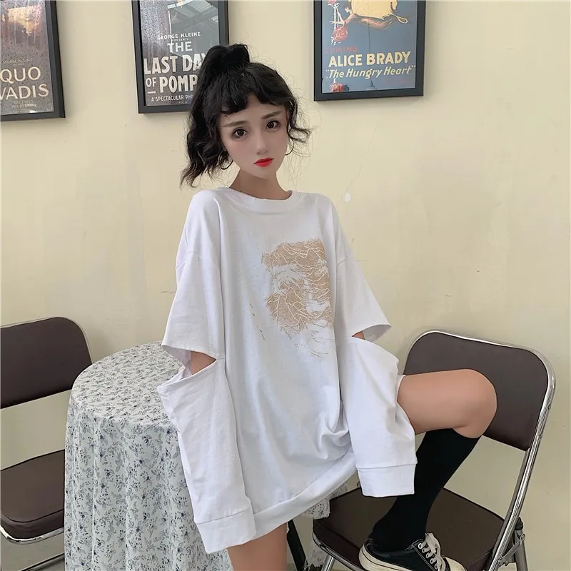 

Autumn Women Sweatshirt Harajuku Style Personality Character Face Print Hole Round Neck Long Sleeve Hip Hop Pullover Black