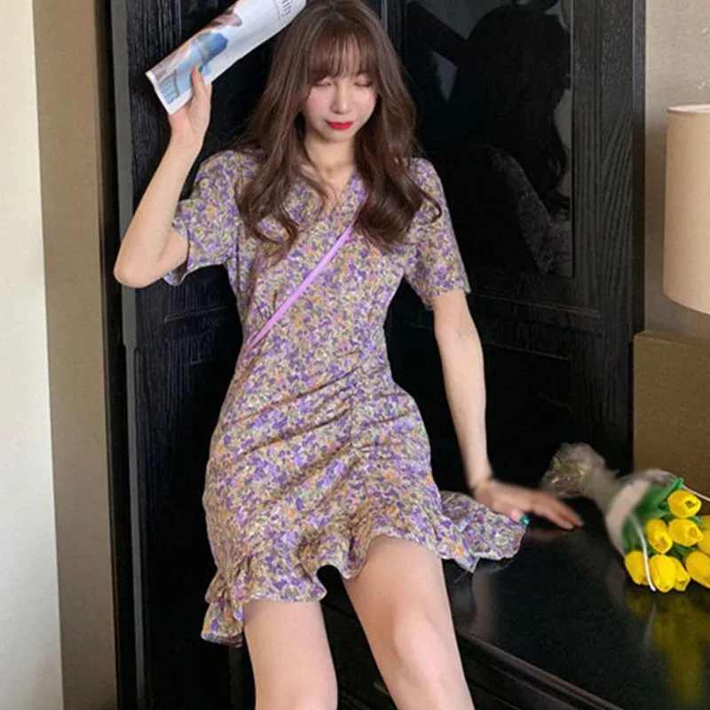 

Floral Dress Female Spring And Summer New V-neck Cover Belly Thin Net Red Small Skirt