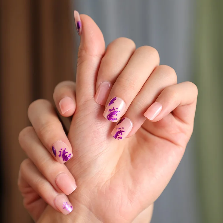 

24PCS Purple Graffiti Nail Patch Sweet Style Removable Short Paragraph Manicure Save Time False Nails with Jelly Gel DW