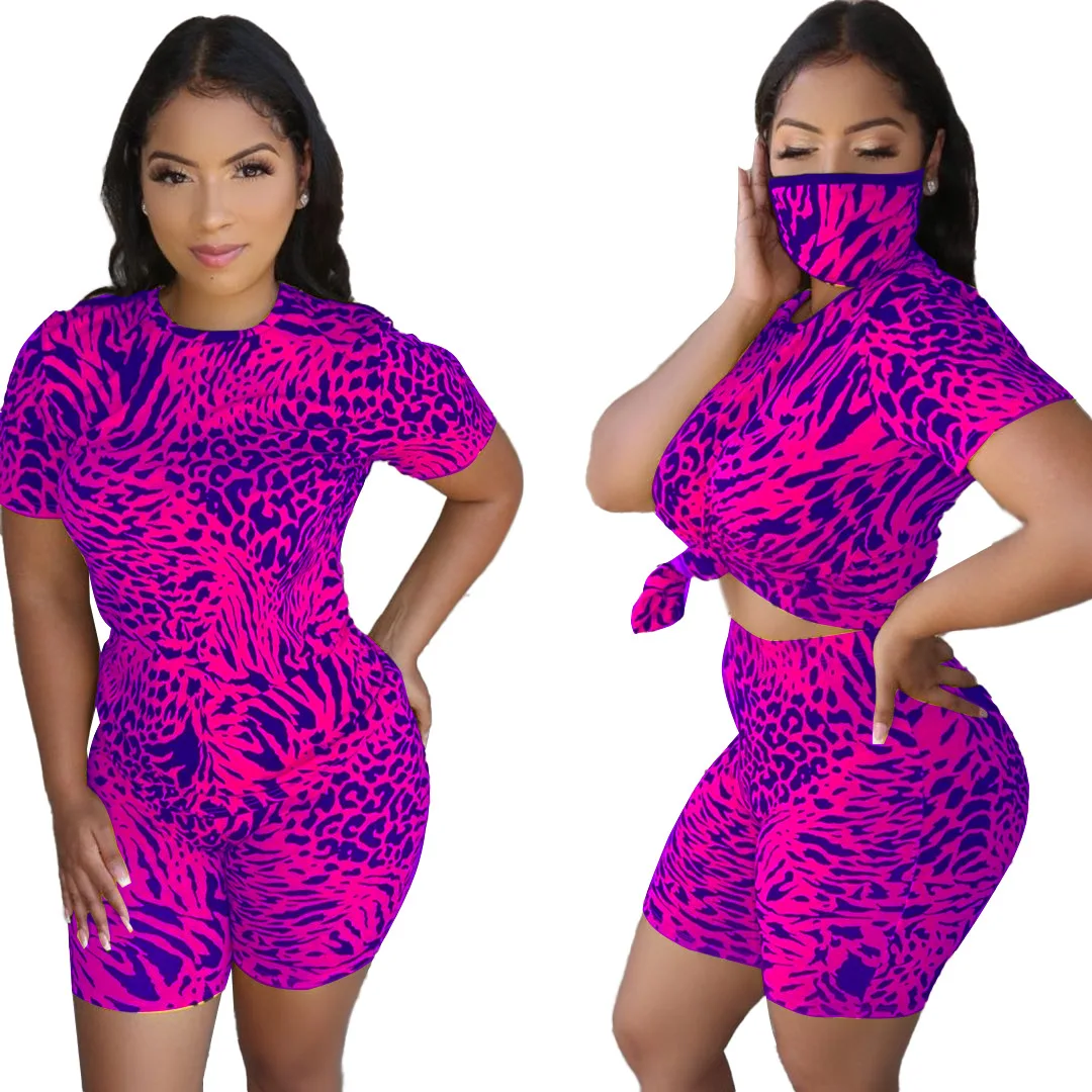 

2020 Summer Women' Suits European and American Leopard Print Round Collar Casual Fashion Shorts Set (including Masks)