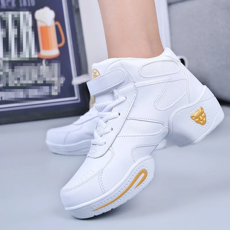 Кроссовки женские кожаные дышащие легкие мягкая подошва современные для танцев