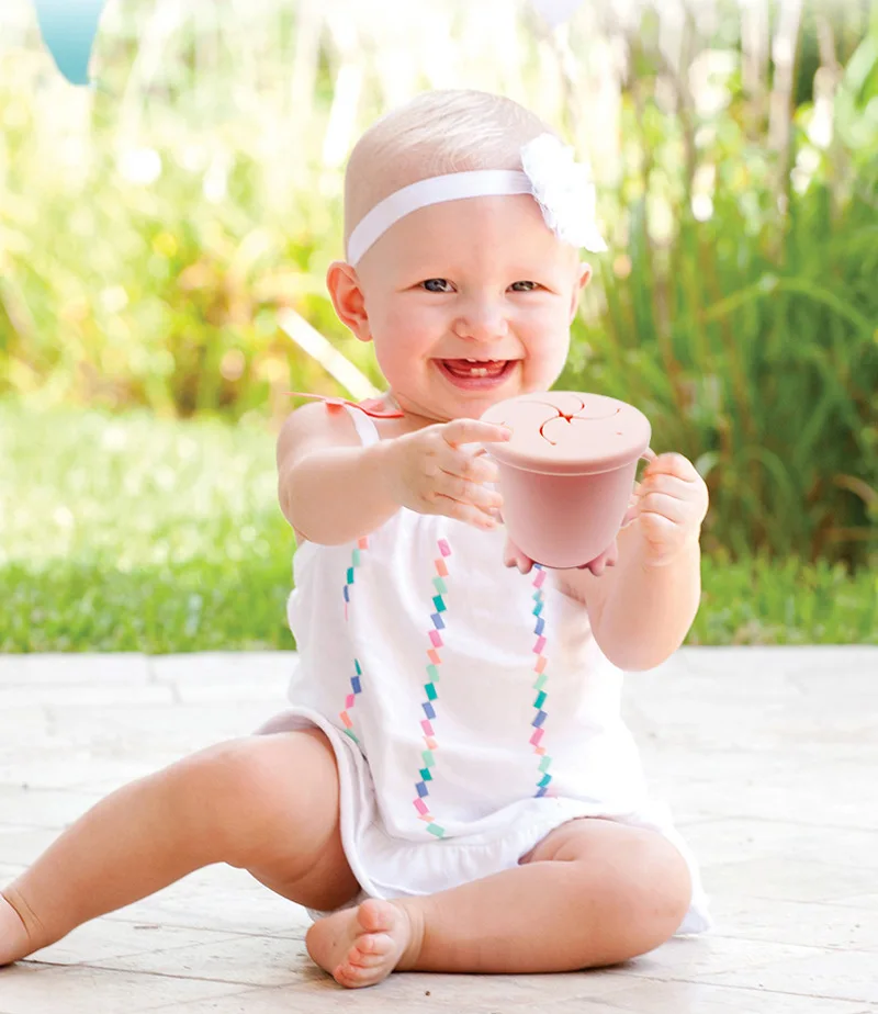 

Children's Silicone Snack Cups Cartoon Fall-proof Portable Silicone Cup