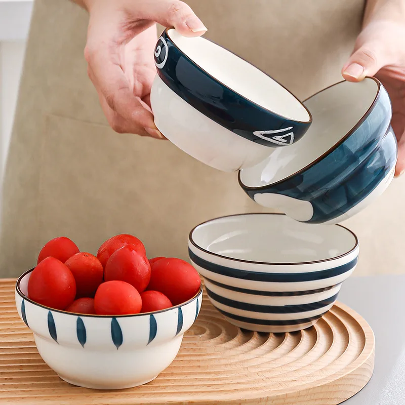 

4Pcs 4.5Inch Household Ceramic Tableware Japanese Rice Bowl Ramen Noodles Soup Bowl Dinnerware Set Bowls for Kitchen Gourd Bowl