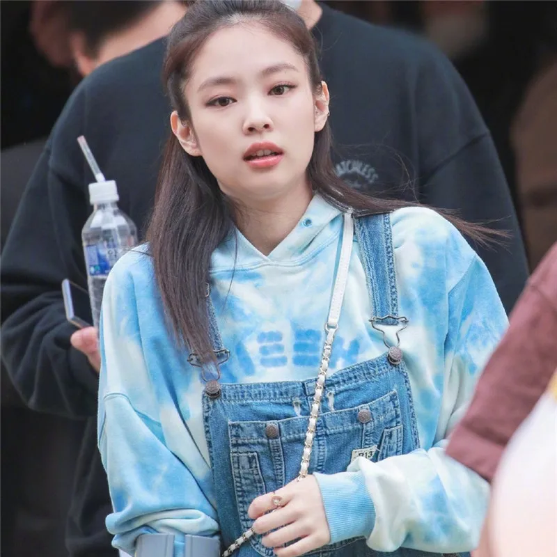 

Blink Jennie Kim Same Hoodie Tie Dye Blue Sweatshirt The Same Blue Dyed Hoodie For The Fall 2021 Loose-fitting Lazy Top