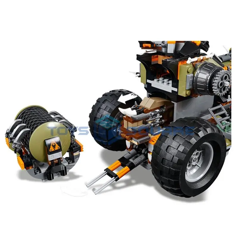 

The Dieselnaut With Action Figures Bricks Model Building Blocks Set Gifts Educational Toys For Children
