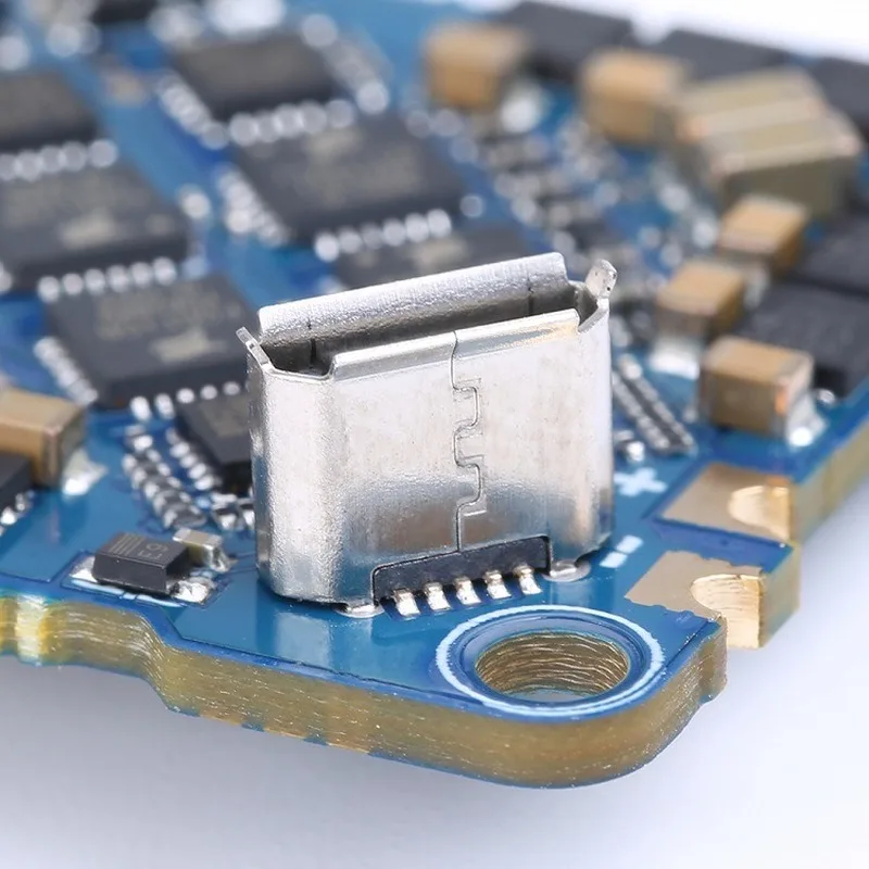 

Iflight SucceX-D Whoop F4 20A AIO Flight Control Board MPU6000 with 5V 2A/10V BEC/Micro-USB for FPV Drone Wing Flying YF