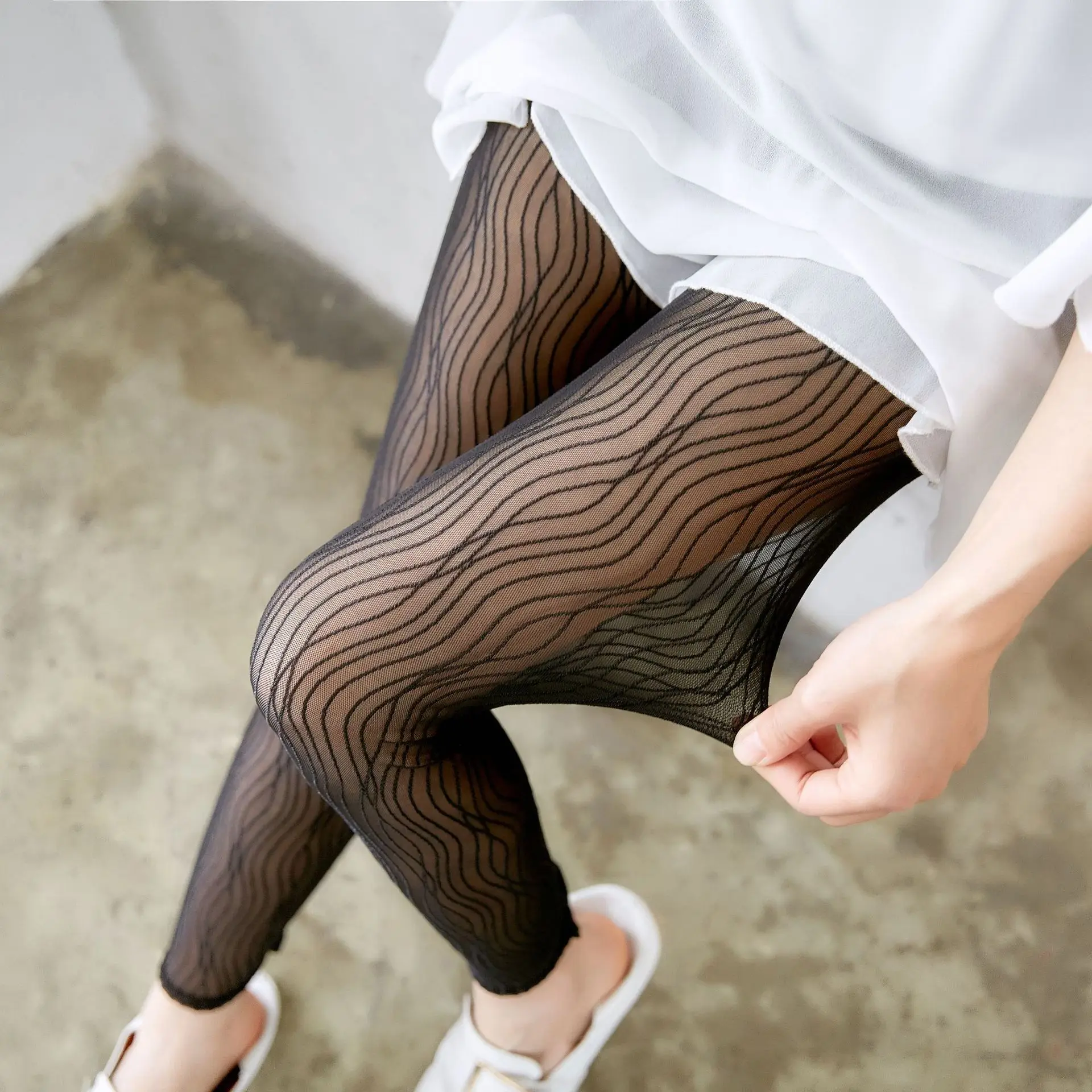 lady summer fashion lace Leggings black gray striped breathable stretched pants casual slim style thin leggings | Женская одежда