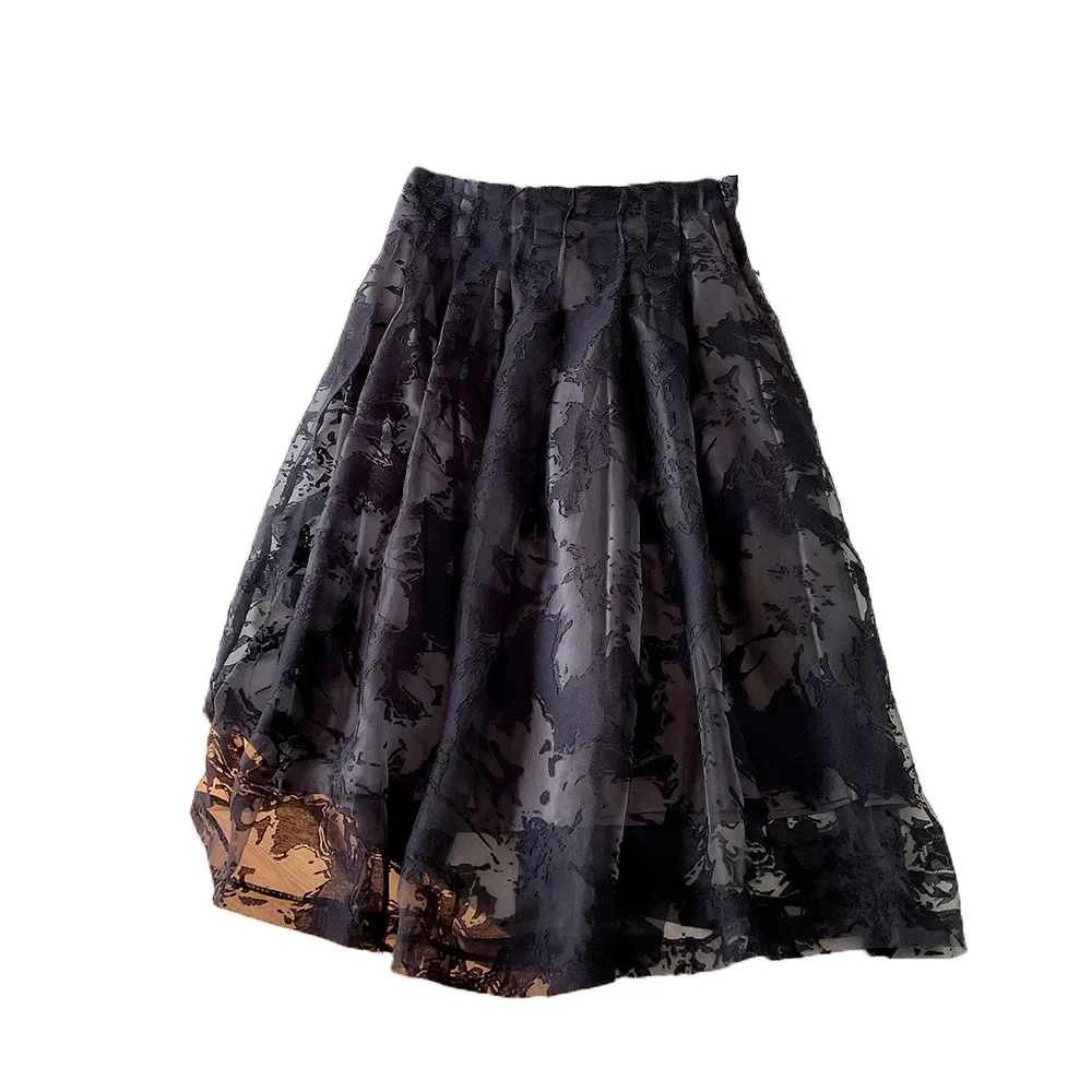 

UMI MAO Exquisite Three-dimensional Burnt Flower Heavy Industry Waist High Waist Micro-puff Skirt Veil Early Spring 2021 Y2K