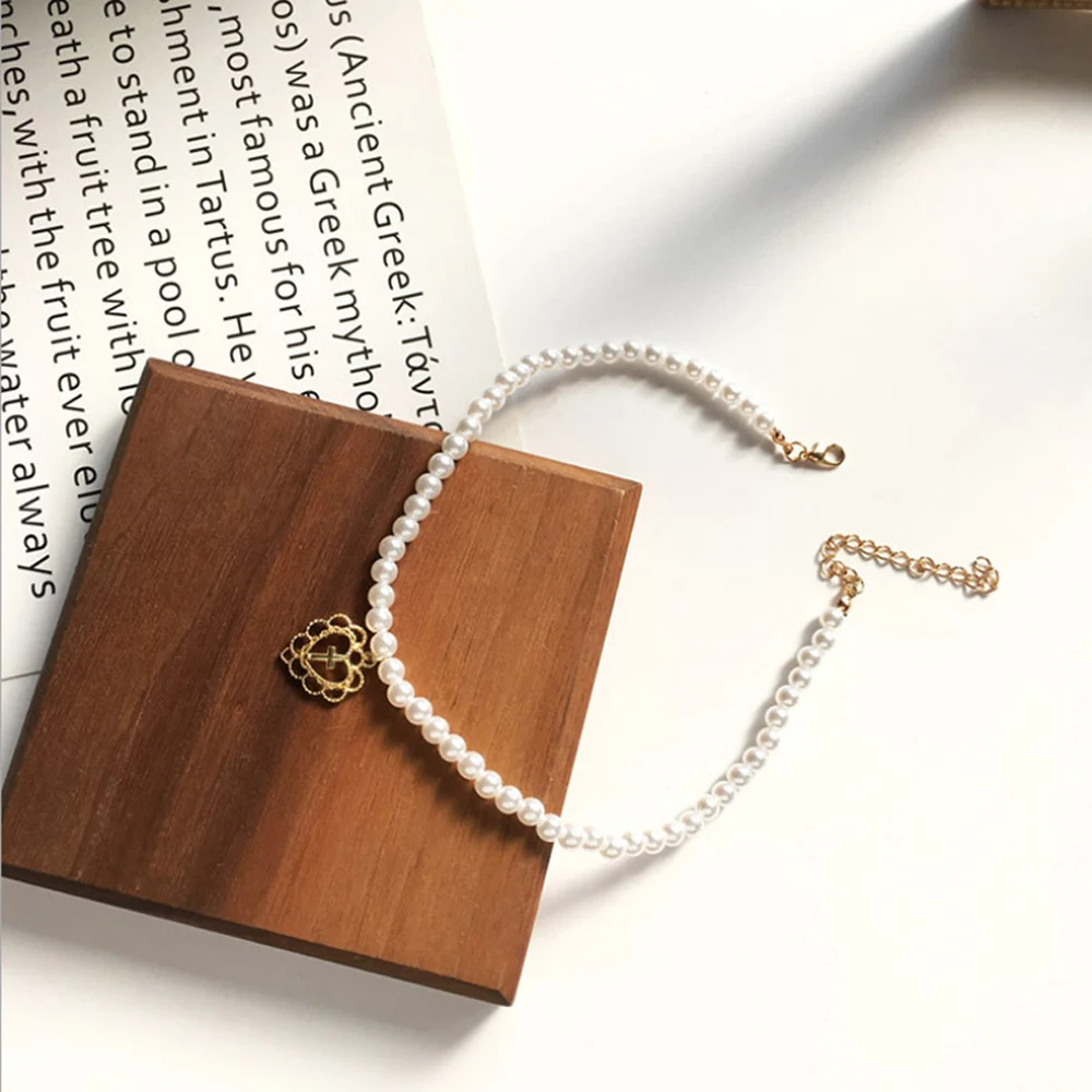 

Punk Gothic Harajuku Pearl Chain Hollow Heart Shaped Pendant Retro Court Cross Choker Necklace Fashion Jewelry for Women Girls