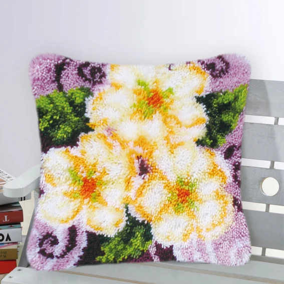 Наборы подушек набор ковриков для рукоделия 43*43 см Радужный крючок | Дом и сад