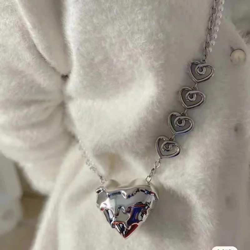 

2022 Cute Love Melting Cream Love Body Chain Suit Decoration Chain Ins Niche Pearl Peach Heart Long Necklace Women Jewlery 102CM