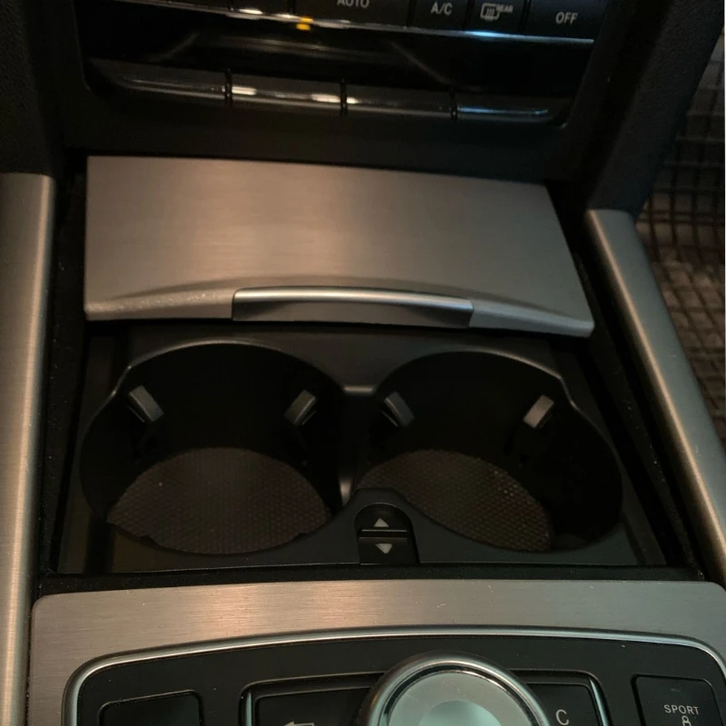 

50LC Car Front Cup Holder Fits for Benz W212 E-Class 2013 A2126800110 Vehicle Replaceable Parts Drink Water Storage Organizer