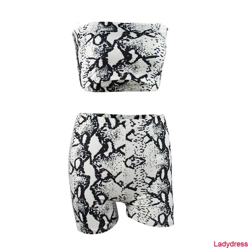 

2020 new Summer Elegant Snake Print Women Sets Sexy Strapless Wrap Chest Crop Top Skinny Elastic High Waist Shorts Female Two Pi