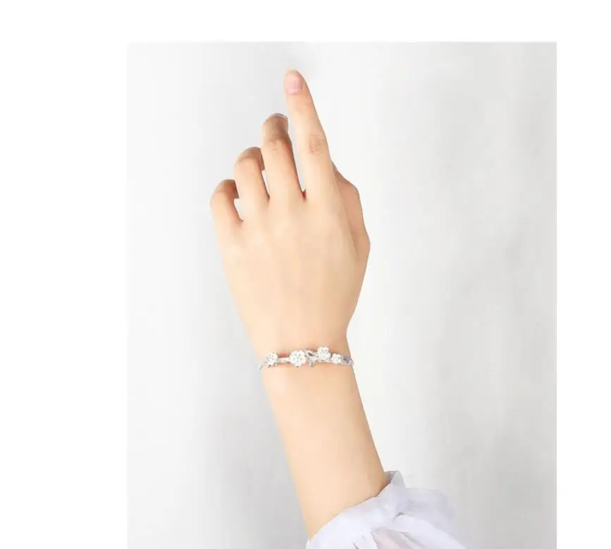 

Copper silver - plated bracelet opening plum bracelet students simple fresh bracelet personality literature and art