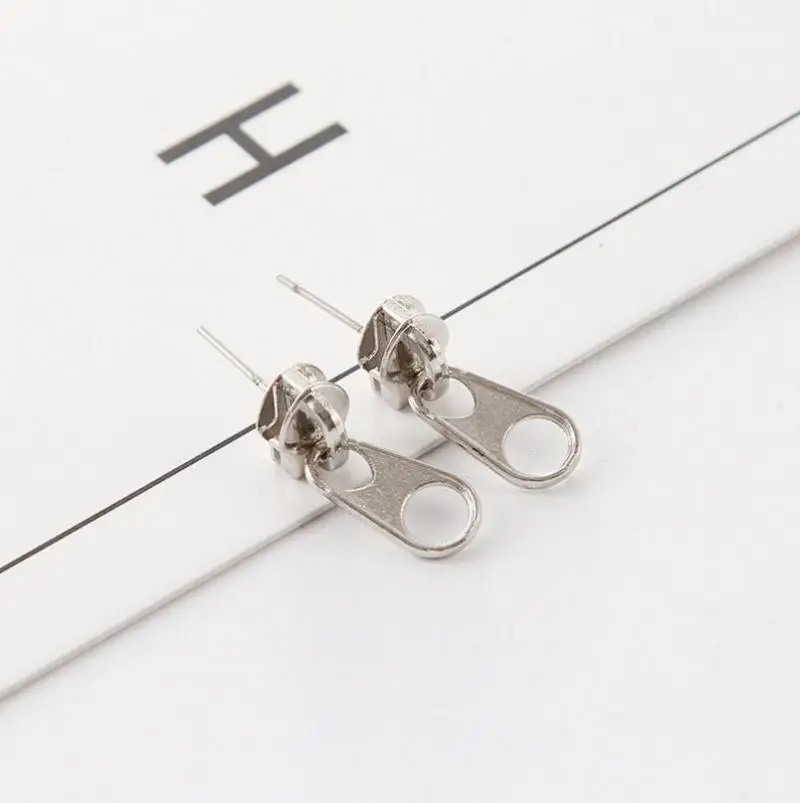 Модные стильные серьги гвоздики на молнии для мужчин и женщин винтажные в стиле