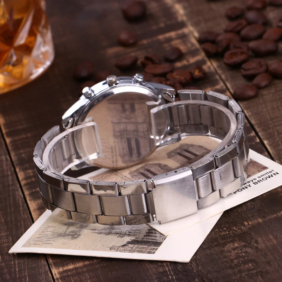 

New Fashion Watch Gold Steel Band Diamond Men's and Ladies Watch Fashion Casual Steel Band Quartz Watch