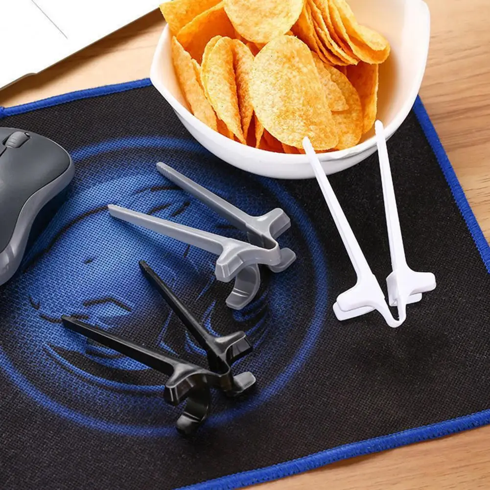 

Free-Hands Snack Chopsticks Play Games Finger Chopsticks Lazy Assistant Clip Snacks Not Dirty Hand Phone Accessory Kitchen Tool