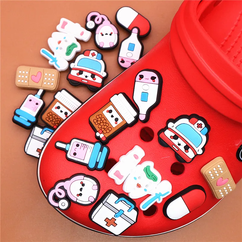 Single Sale 1pcs Medical Supplies PVC Shoe Charms Cute Stethoscope Syringe Shoe Buckle Decoration Jibz fit Croc Kids X-mas Gifts