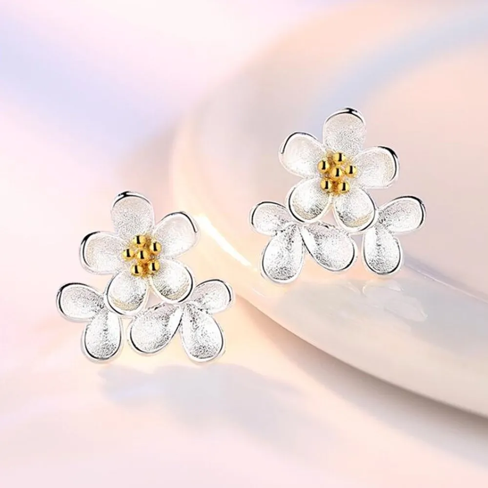 Женские серьги-гвоздики из серебра 925 пробы с хризантемой | Украшения и