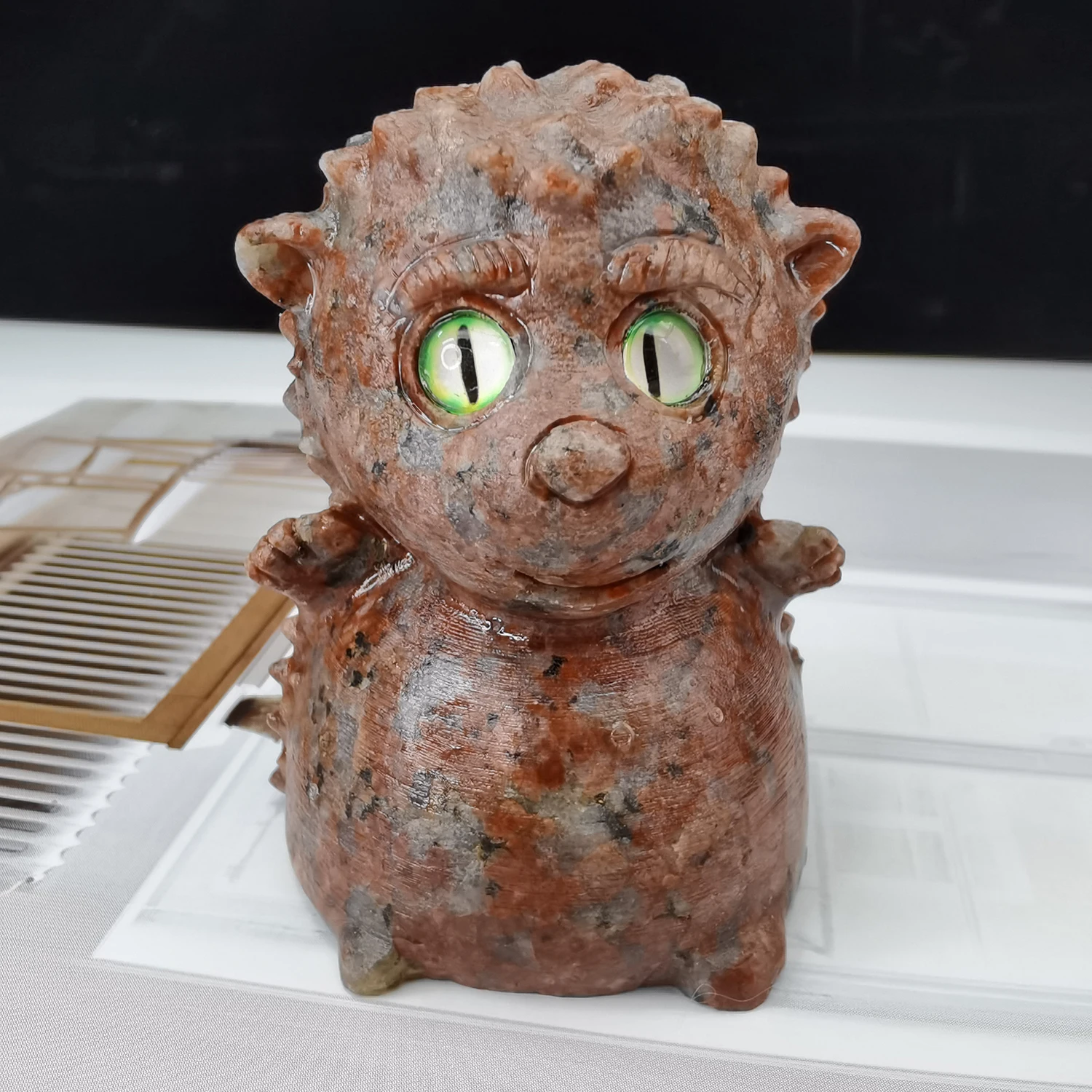 

Hedgehog Natural Crystals and Minerals Quartz Stone Island Hand-Carved Room Decorations Ornaments Energy Cure