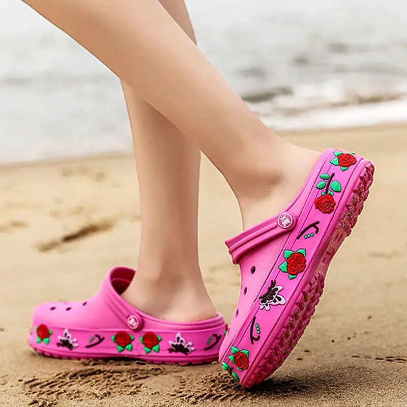 

Women Men Beach Slippers Croc Clogs Summer Unisex Flip Flops Girls Garden Sandals Couple Home Slides Man Ladies Casual Shoes