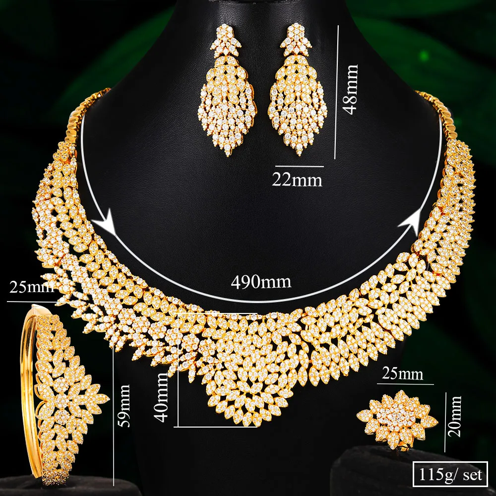 

missvikki Dubai 4 . 2020