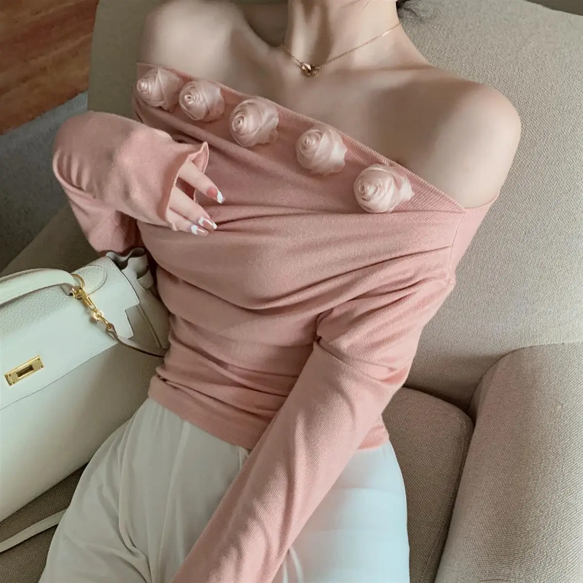 

Женская футболка с одним плечом и цветочным принтом, модель весна-осень 2022 года, Облегающая рубашка, Розовый Топ с длинным рукавом