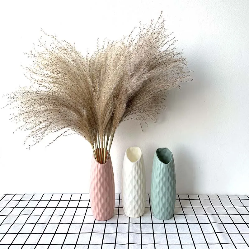 

20pcs Small Pampas Grass Natural Phragmites Dried Flowers Bouquets Contains Plastic Vase Home Decor Wedding Decor Free Shipping
