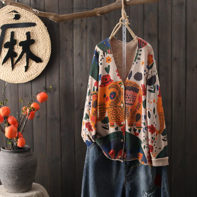 

Spring new vintage printed V-neck knitted cardigan for women