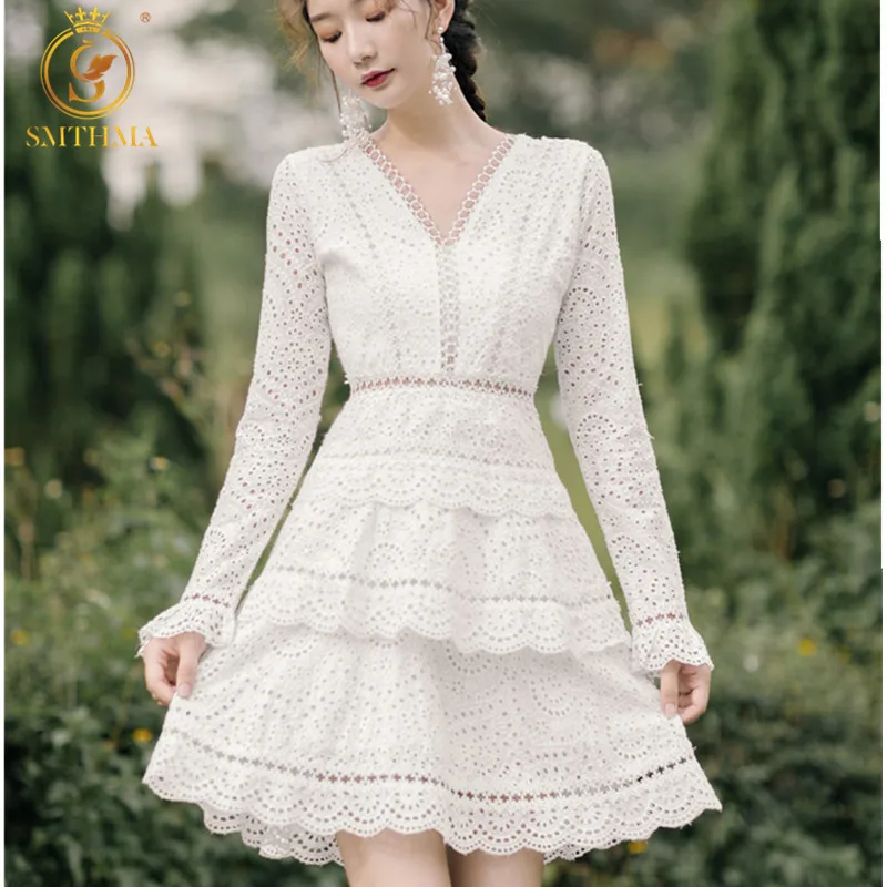 Женское платье с длинным рукавом черное/белое ажурное глубоким V образным