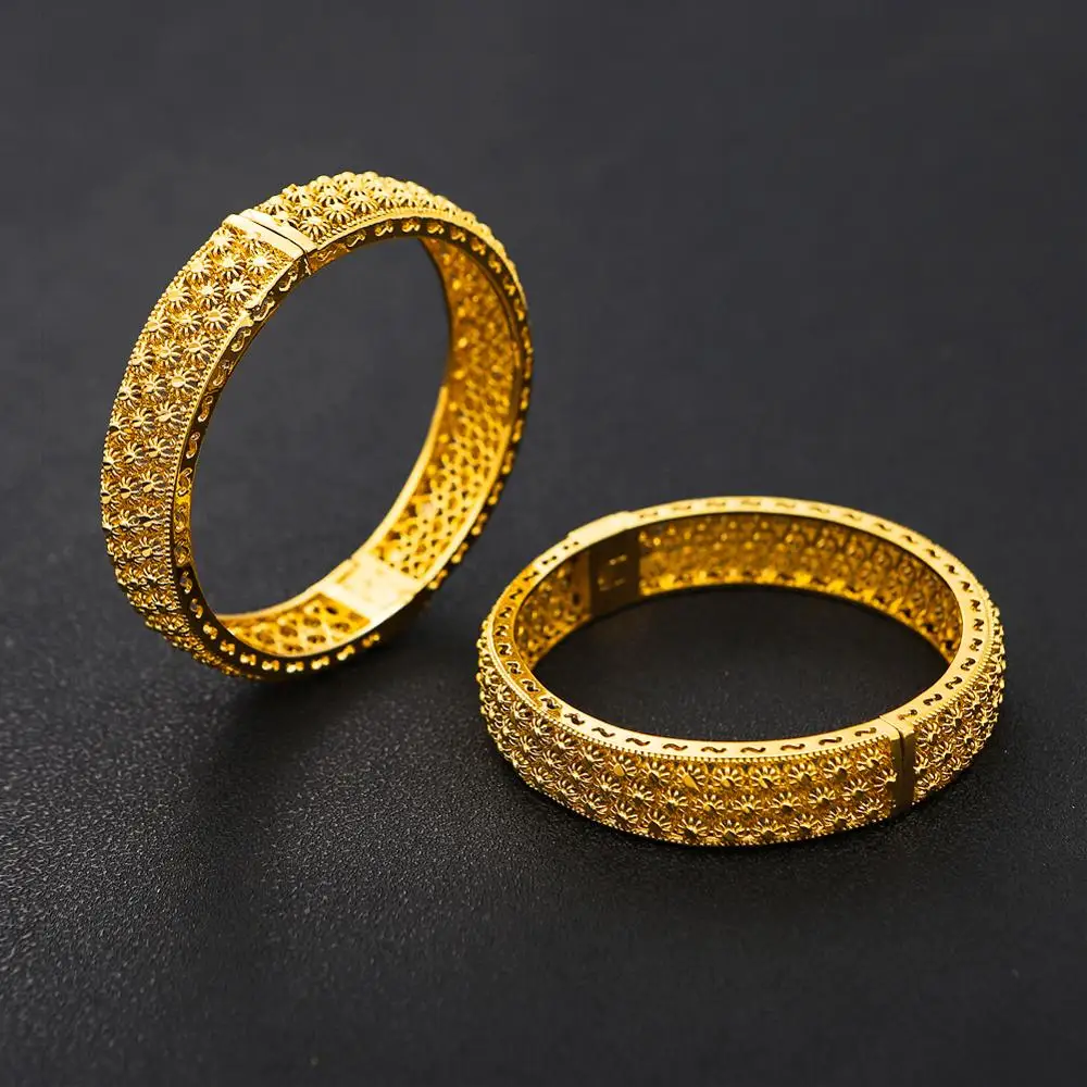 

Ethlyn 2pcs/lot Vingtage Hollow Gold Color Bride Bangles Bracelets for Wedding Women Jewelry Accessories MY8