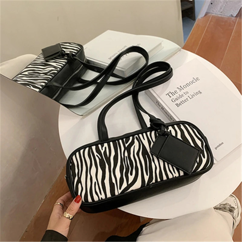 

2020 Rectangle Underarm Bag Leather Handbag Designer Baguette Shape Bag Fashion Shoulder Bags For Women Bolsa de hombro