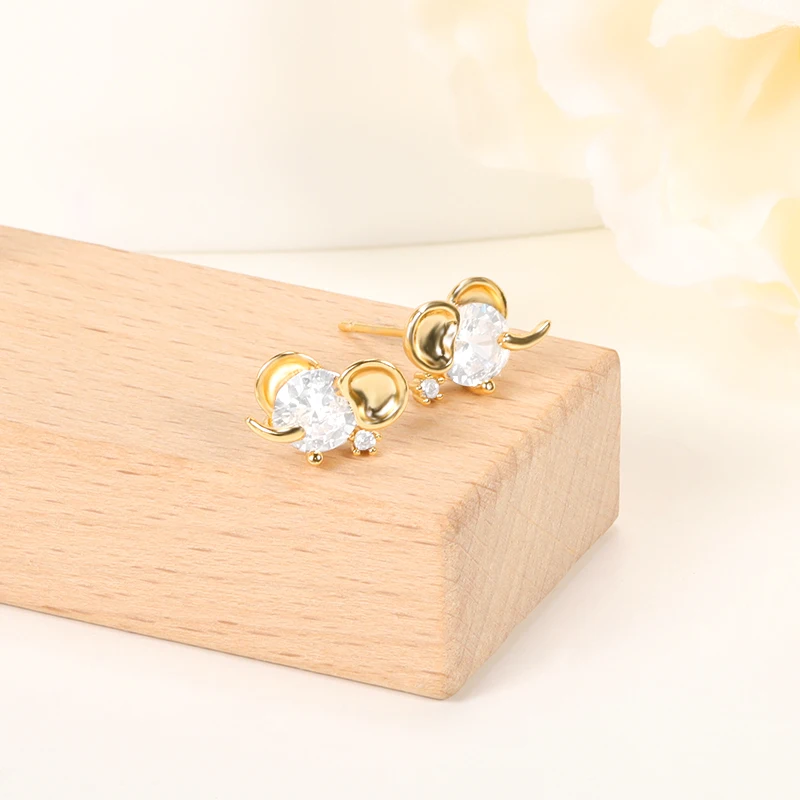 

New Elephant Ear Studs Stainless Steel Zircon Earrings For Women Creative Design Jewelry Unique Exquisite Accessories Party Gift