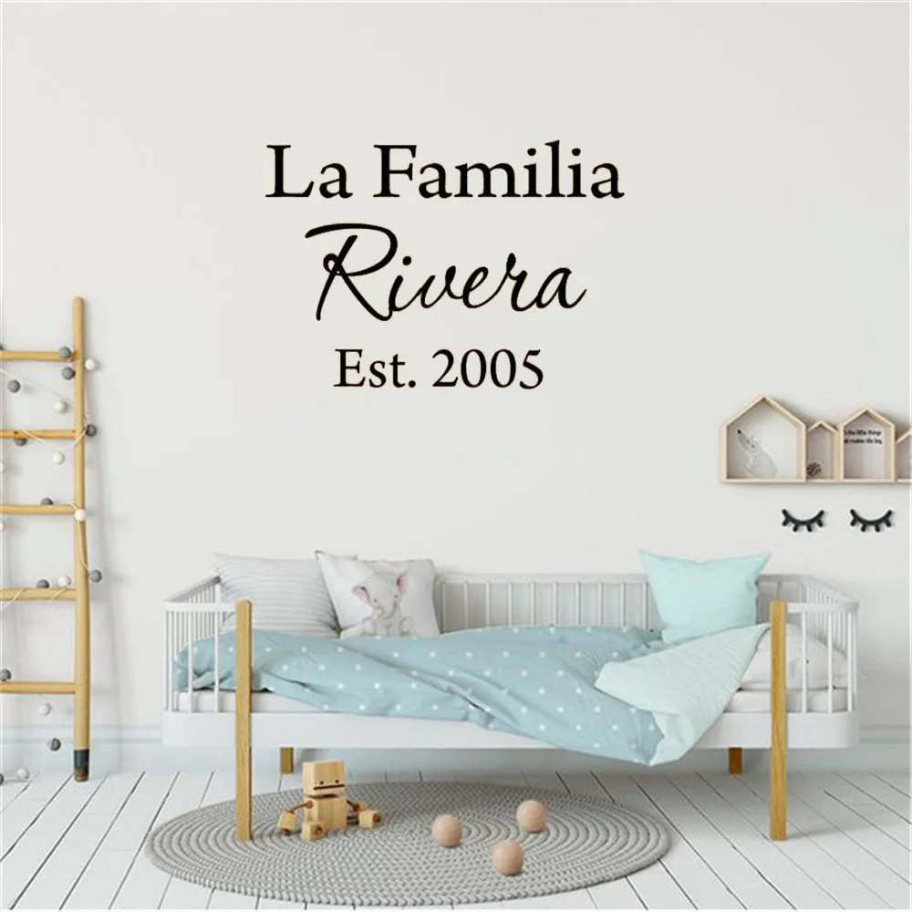 

La Familia Wall Sticker Spanish Quote Wall Decal Insert Home Decoration For Living room Bedroom Vinyl Mural RU4040