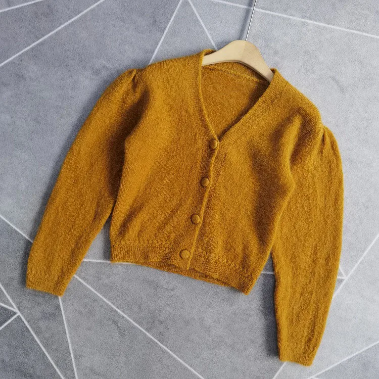 

2021 Women Sweater Autumn and Winter Ginger Yellow V-neck Knitted Cardigan Sweater
