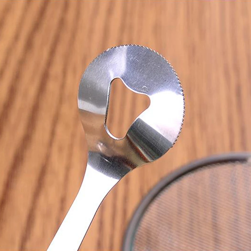 

Hot Stainless Steel Kitchen Flour Handheld Screen Mesh Strainer Flour Sieve Oil Strainer with Clip Kitchen Tools Dropshipping