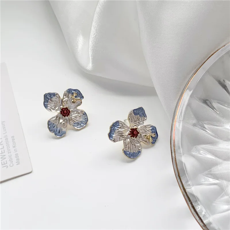 Элегантные клипсы в виде фиолетовых цветов во французском ретро-стиле без отверстий, корейские милые клипсы с металлической текстурой, с пирсингом